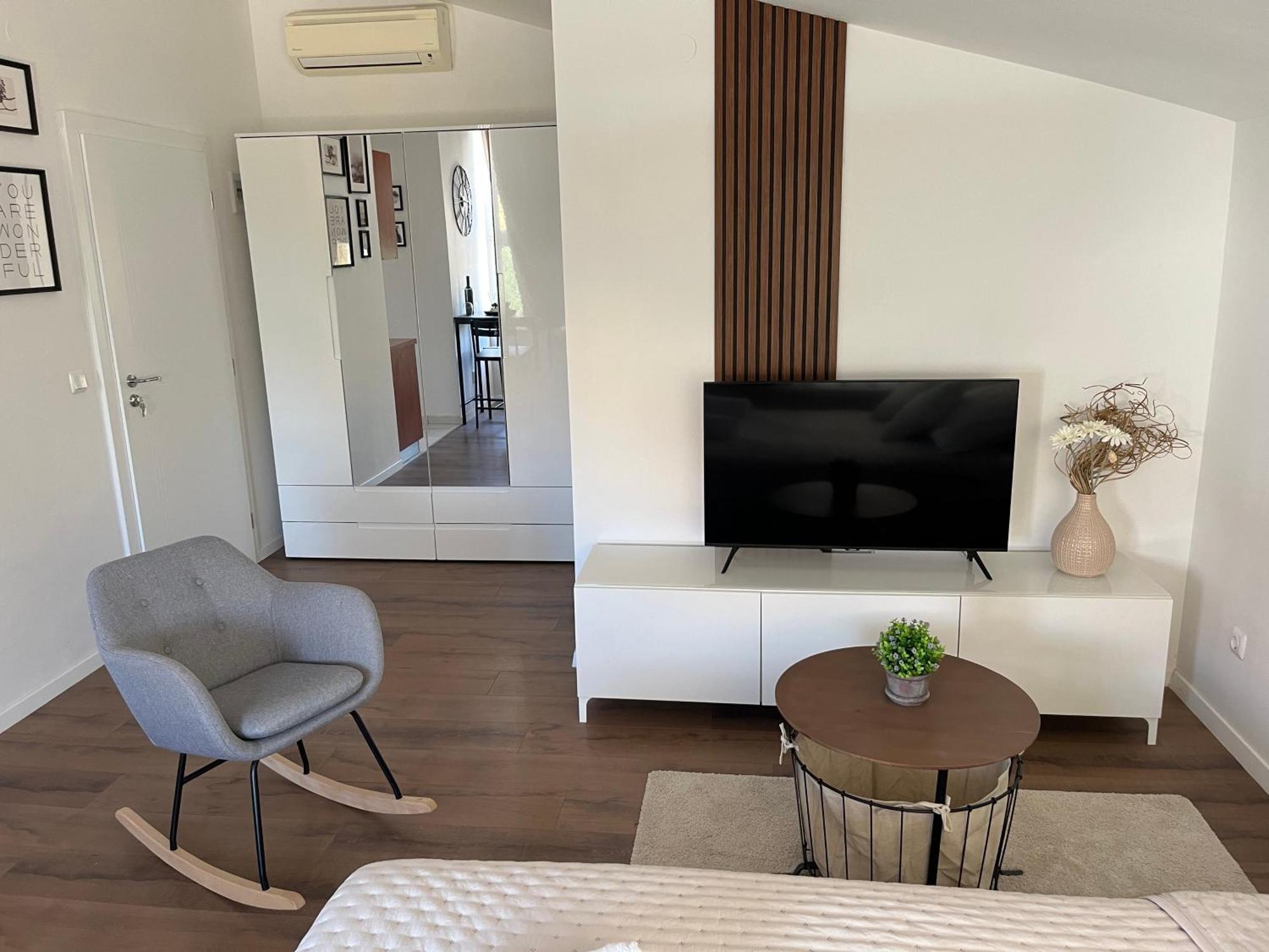 Studio Apartment Elena Zadar Exteriör bild